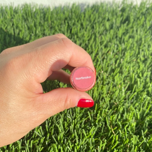 Heartbreaker color Lipsense Lipstick | New | Senegence | Cruelty Free Makeup - Picture 2 of 5